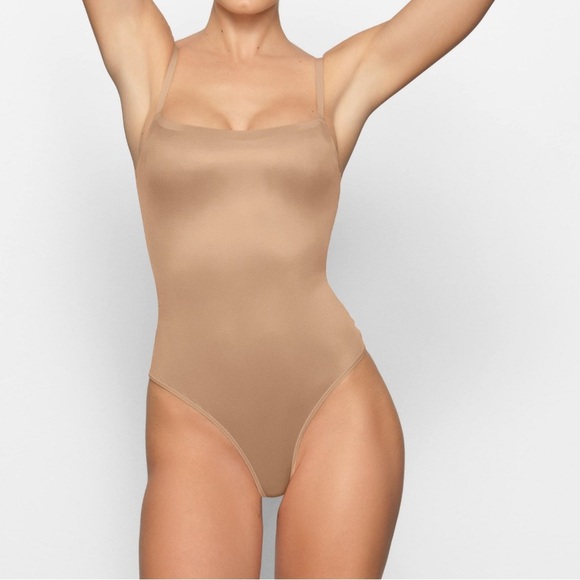 SKIMS Other - NWT Skims Tan Simply Bare Scoop Square Neck Seamless Thong Bodysuit Size XL